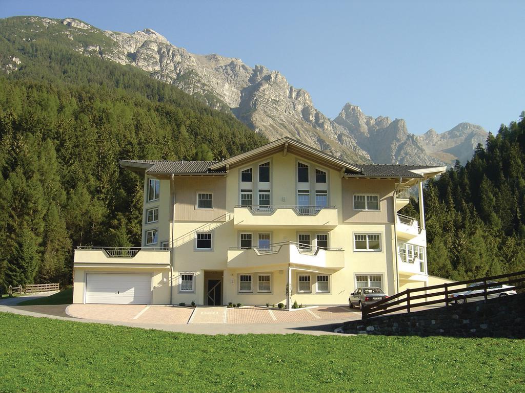 Appartementhaus Pinnisblick Neustift im Stubaital Exterior photo