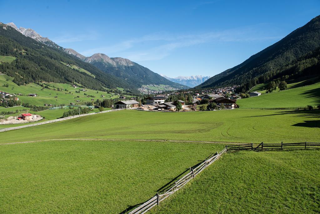 Appartementhaus Pinnisblick Neustift im Stubaital Room photo