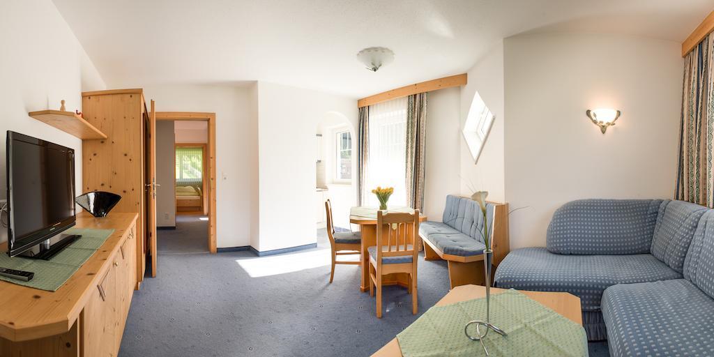 Appartementhaus Pinnisblick Neustift im Stubaital Room photo