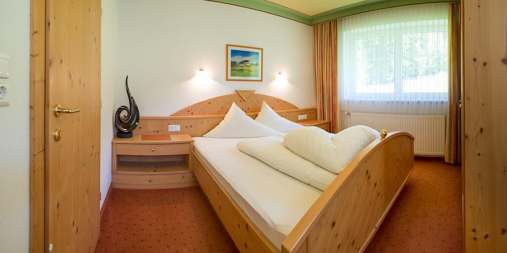 Appartementhaus Pinnisblick Neustift im Stubaital Room photo